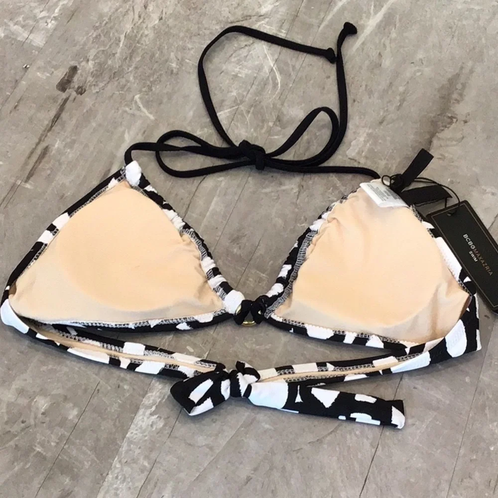 BCBGMaxAzria triangle string